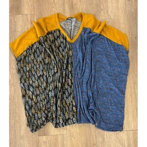 Story Teller Feathers And Aztec Top Size 3X